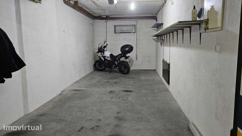 Garagem Box para mota - Grande imagem: 2/4