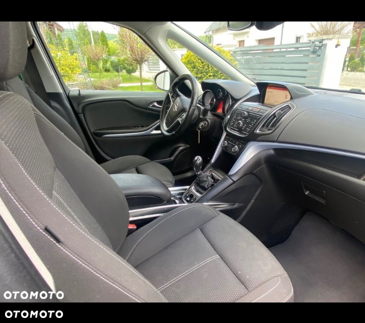 Opel Zafira Tourer 1.4 Turbo drive - 10