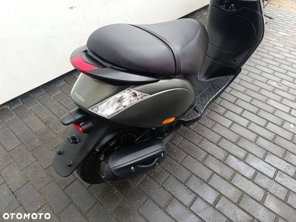 Piaggio ZIP - 21