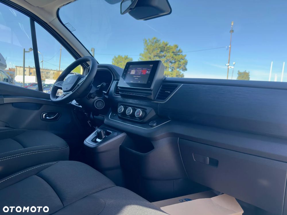 Renault Trafic - 8