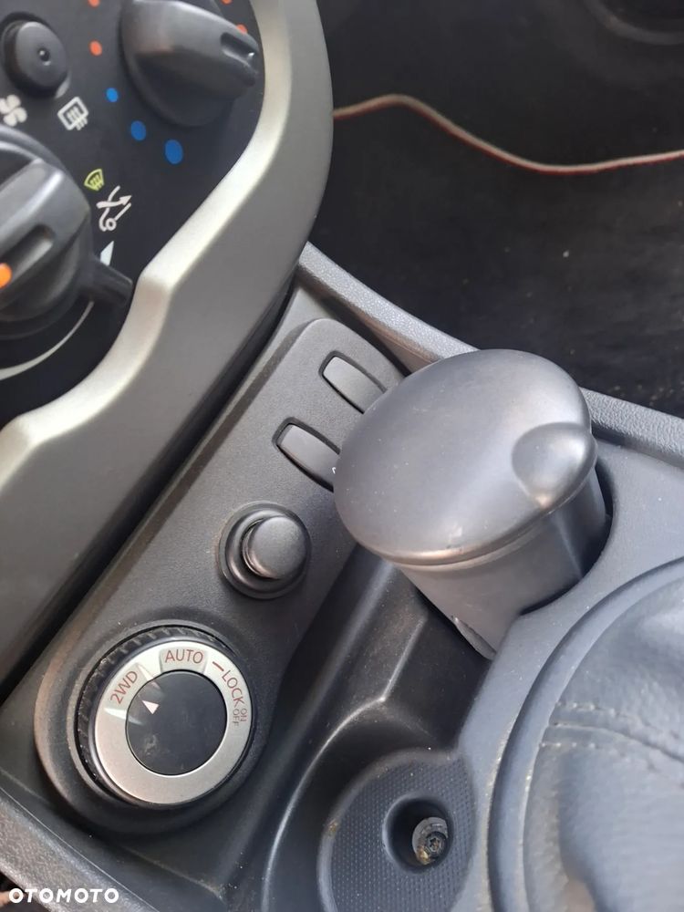 Dacia Duster 1.6 16V 4x4 Laureate - 14