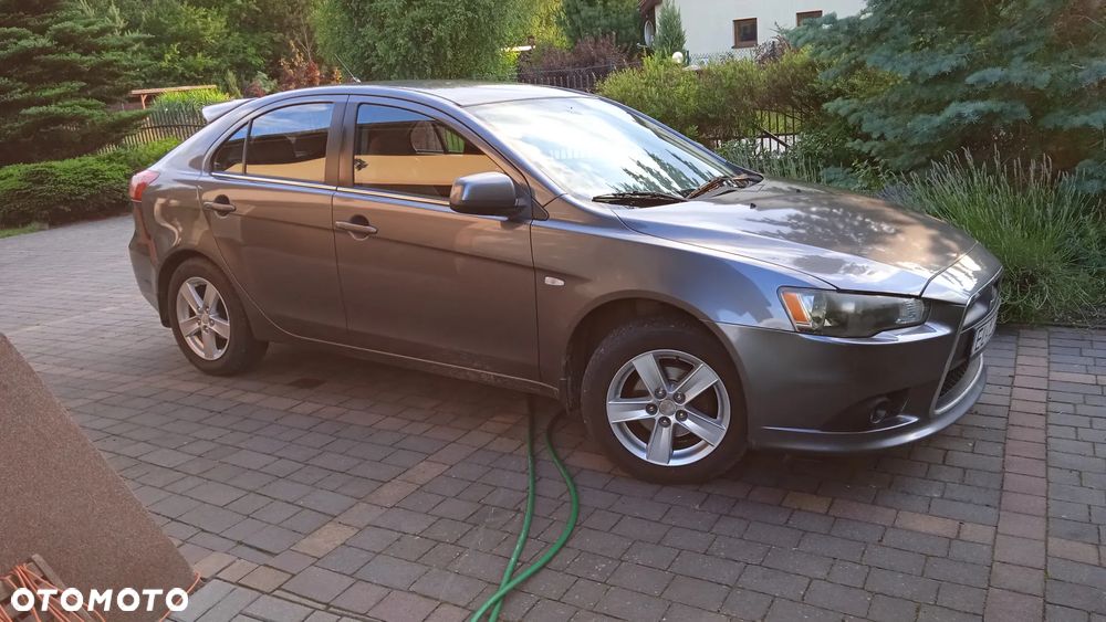 Mitsubishi Lancer - 7