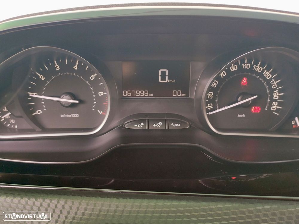 Peugeot 2008 1.2 PureTech Style - 6