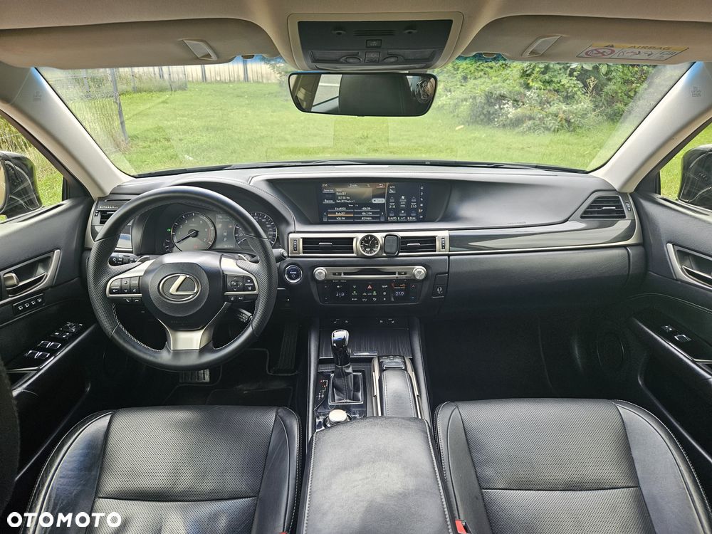 Lexus GS 300h - 7