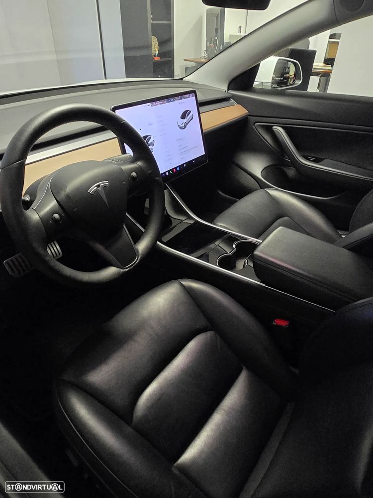 Tesla Model 3 Performance Dual Motor AWD - 19