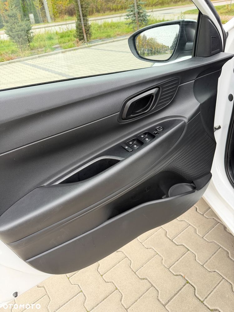 Hyundai i20 1.2 Modern - 24
