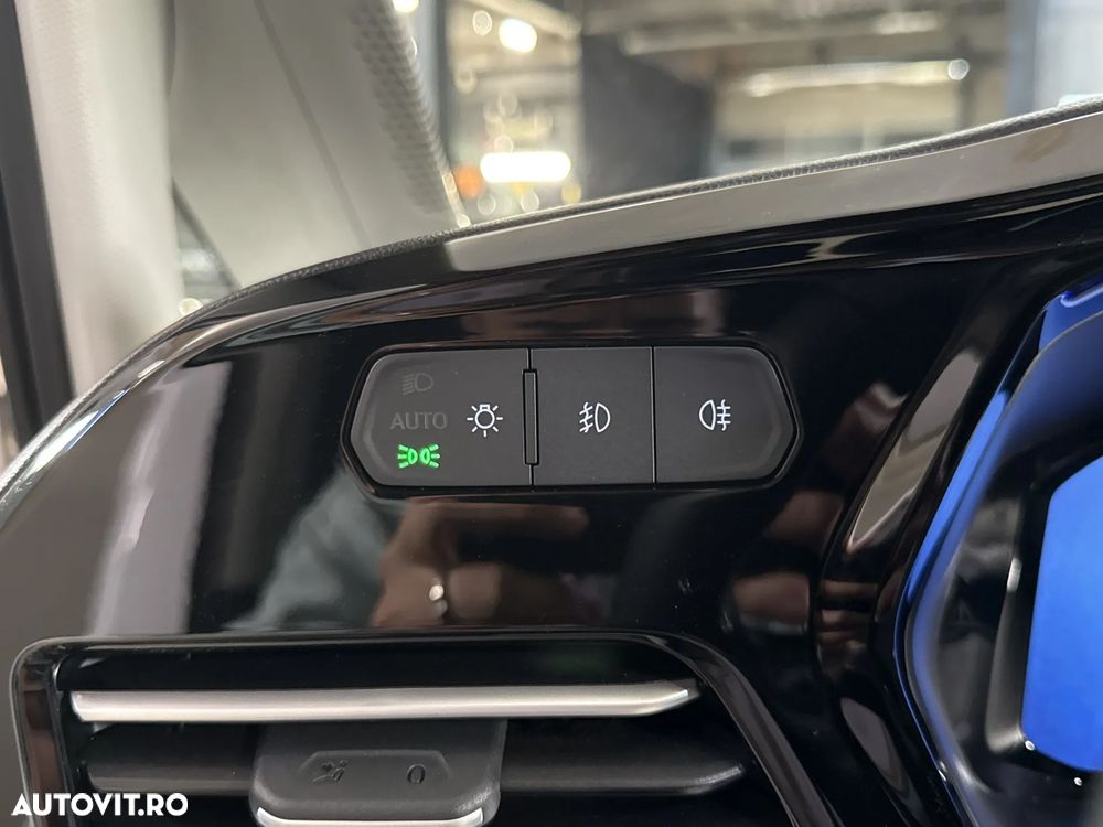 Ford Transit Connect - 14