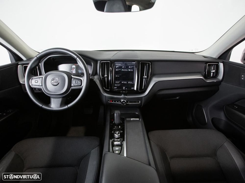 Volvo XC 60 2.0 T8 PHEV Momentum AWD - 6