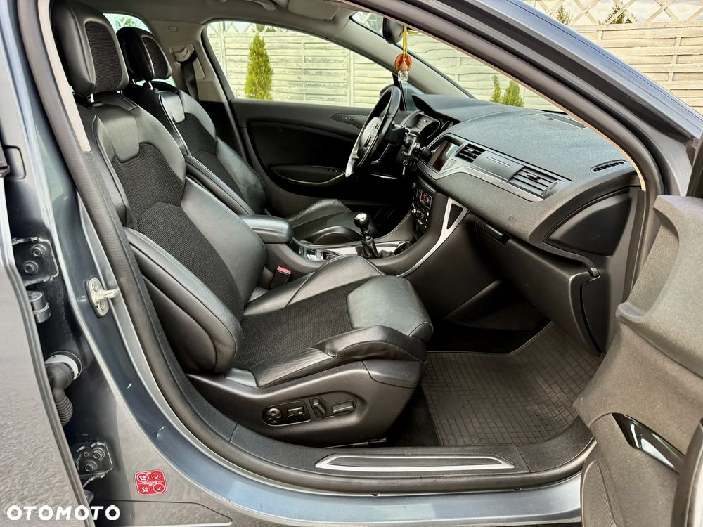 Citroën C5 Tourer HDi 165 FAP Exclusive - 5