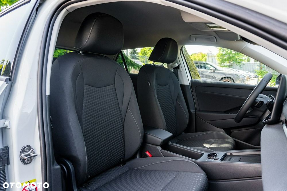 Volkswagen T-Roc - 18