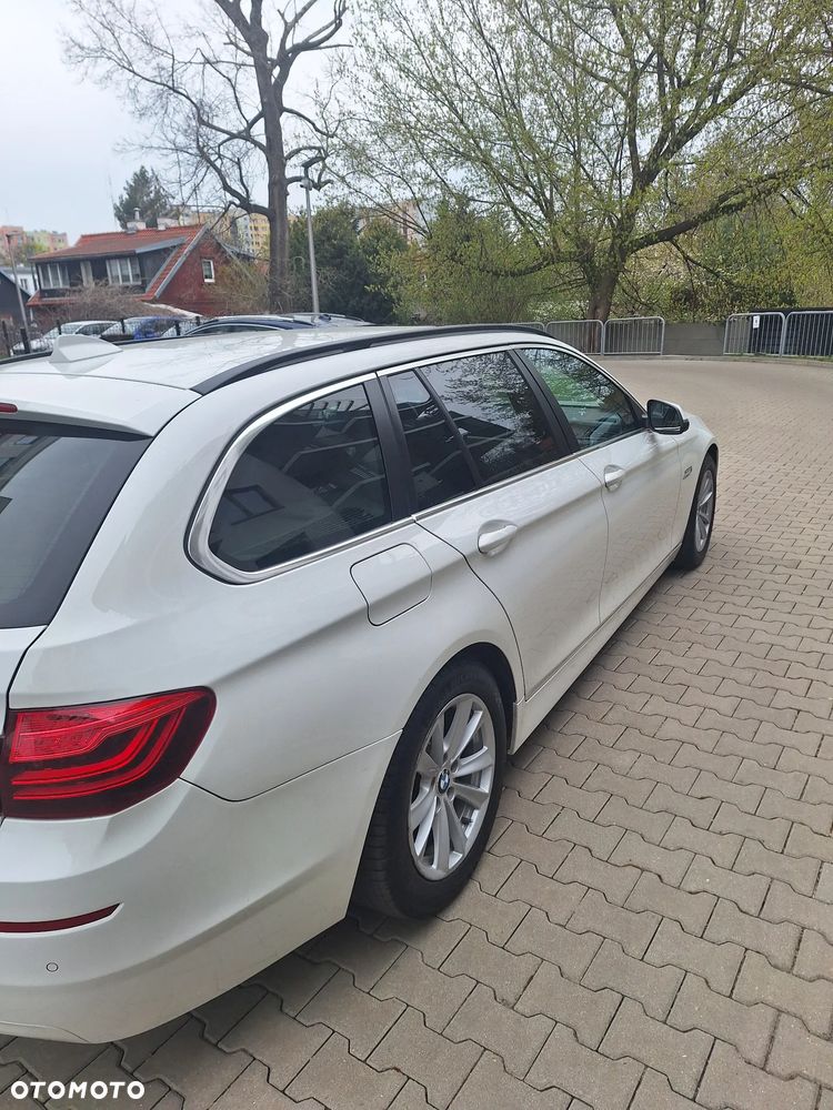 BMW Seria 5 520d xDrive - 2