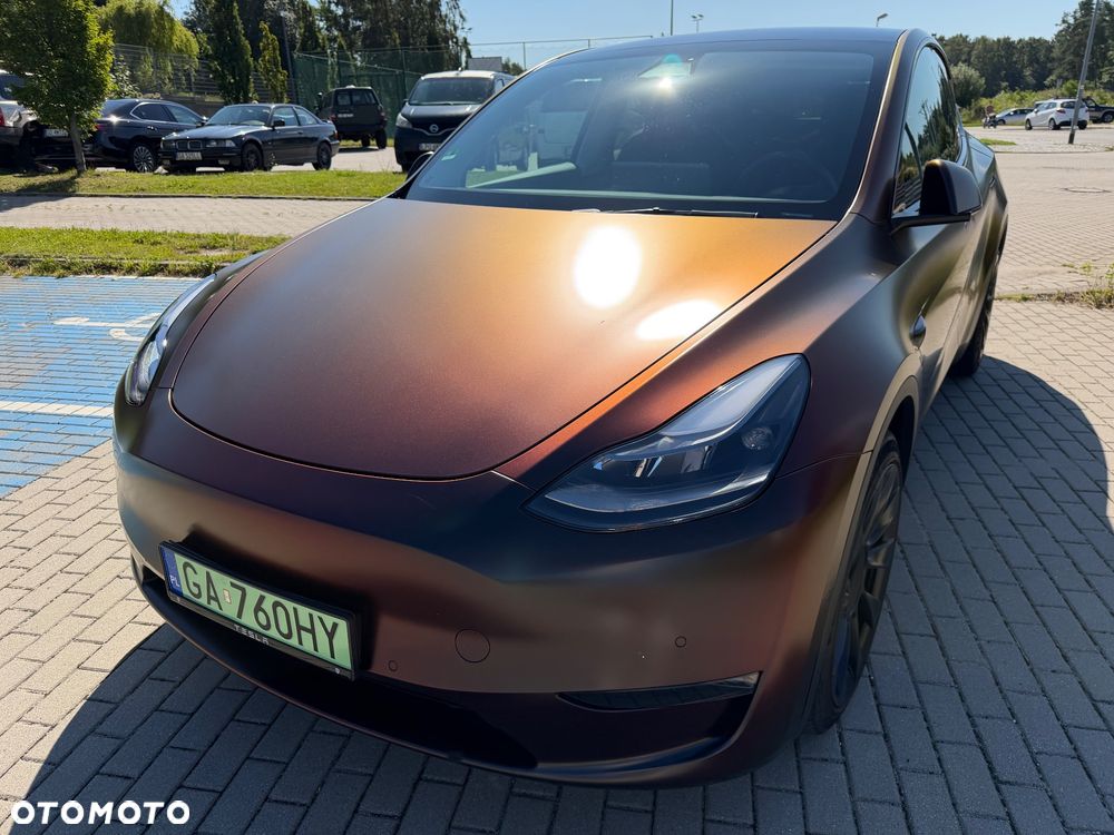 Tesla Model Y Long Range AWD - 7