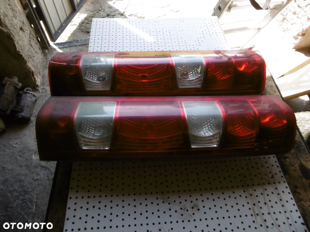 LAMPA TYLNA IVECO DAILY - 6