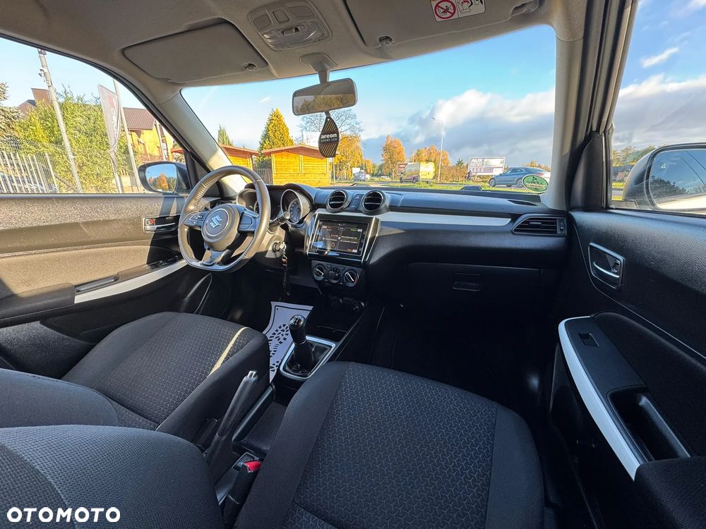 Suzuki Swift 1.2 Premium Plus - 23