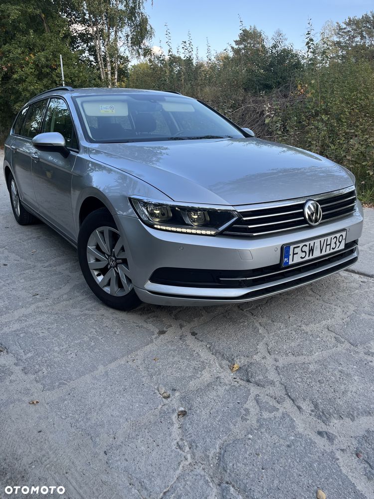 Volkswagen Passat - 9