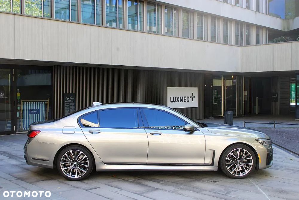 BMW Seria 7 750Li xDrive sport - 6