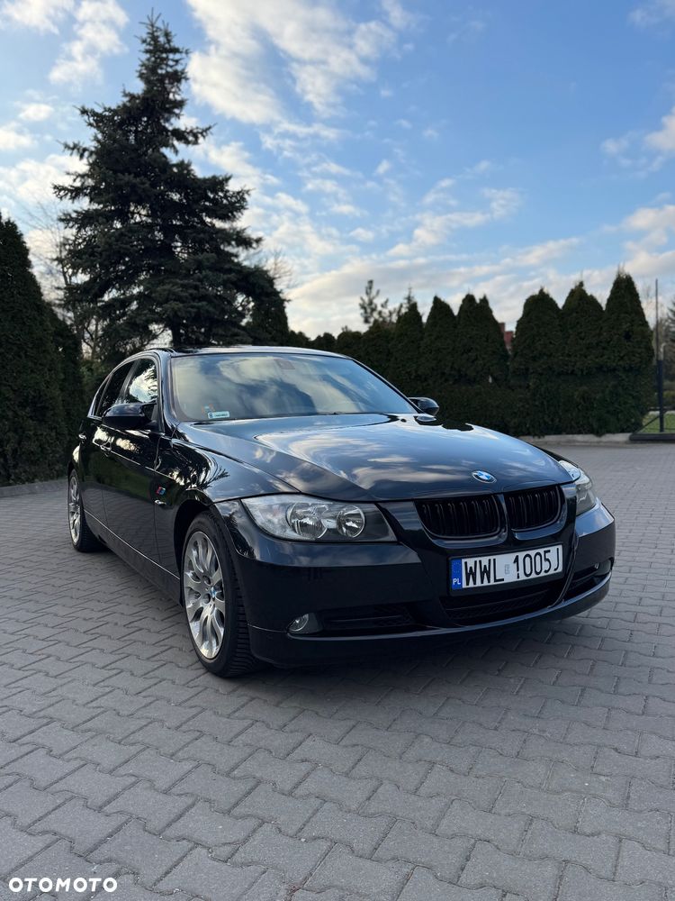 BMW Seria 3 320i - 1