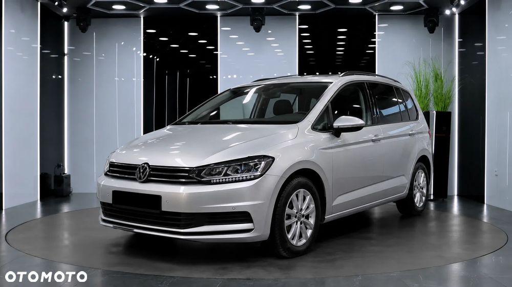 Volkswagen Touran 2.0 TDI BMT Comfortline DSG - 2