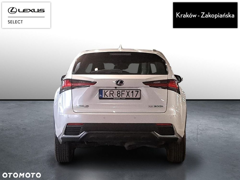 Lexus NX 300h Comfort AWD - 8
