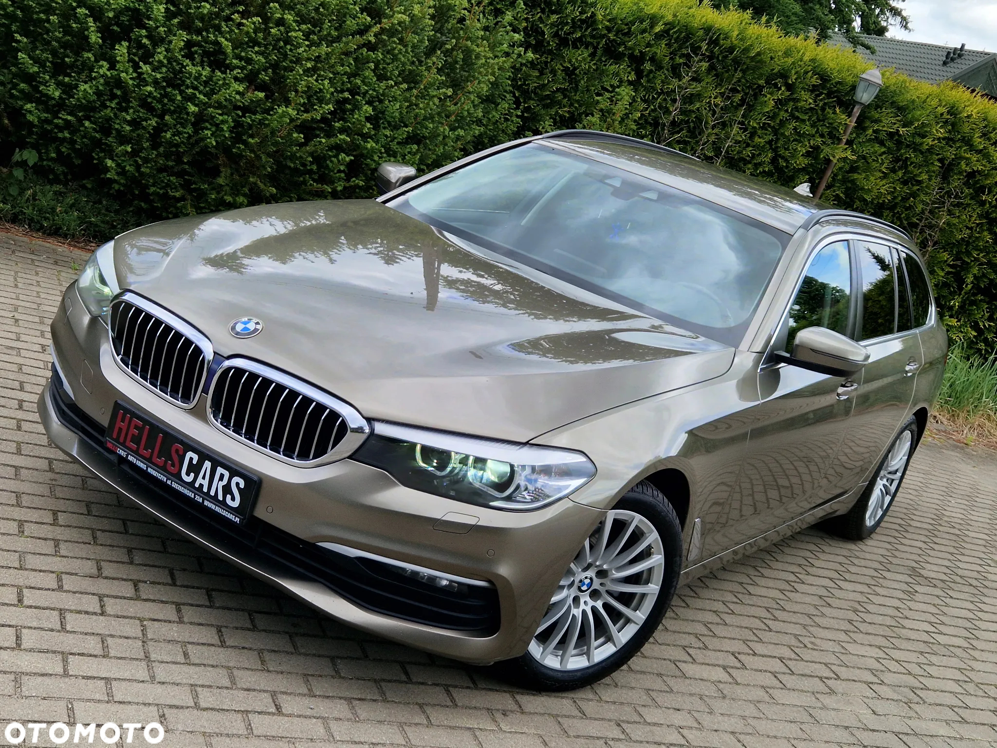 BMW Seria 5 520d xDrive Touring - 14