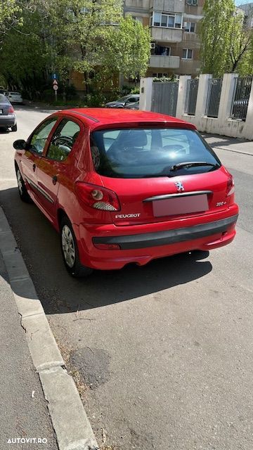 Peugeot 206+ 75 Street Racing - 10