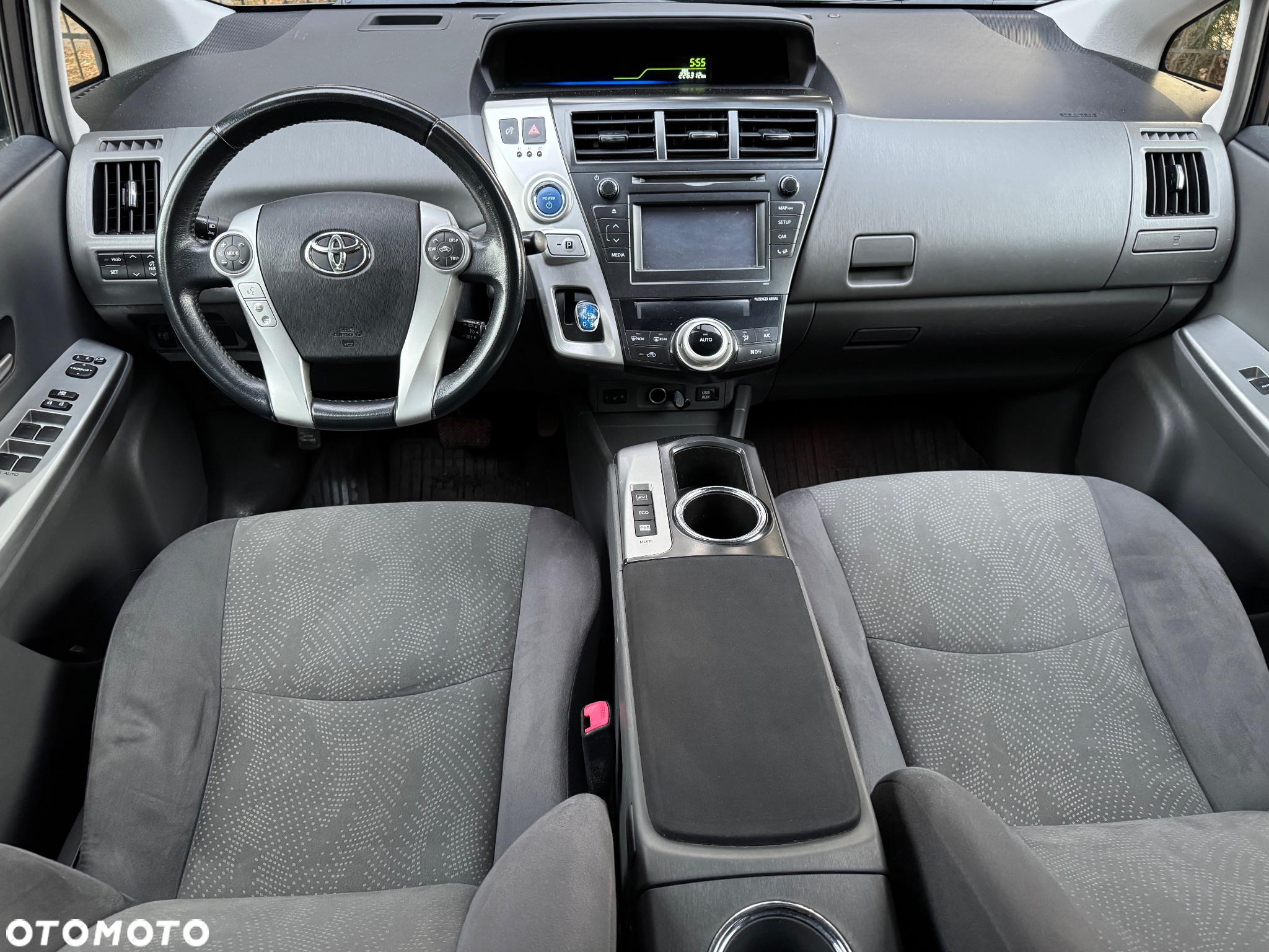 Toyota Prius+ (Hybrid) Comfort - 13