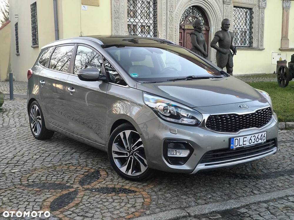 Kia Carens 1.7 CRDi Business Line 7os 7DCT - 12