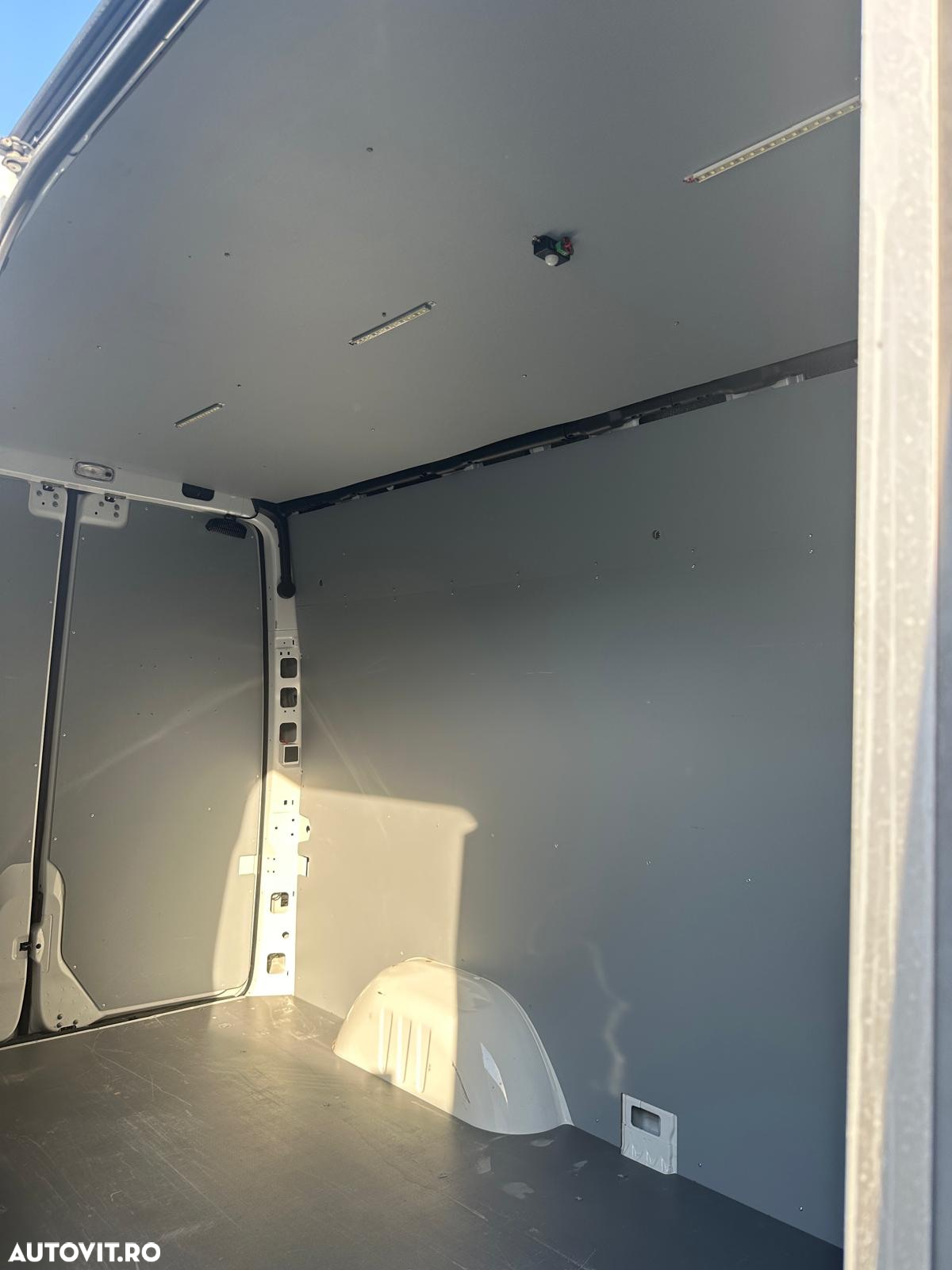 Mercedes-Benz Sprinter 316CDI MEDIU - 21