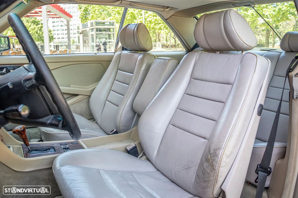 Mercedes-Benz W126 (1979-1992) 560 SEC - 8