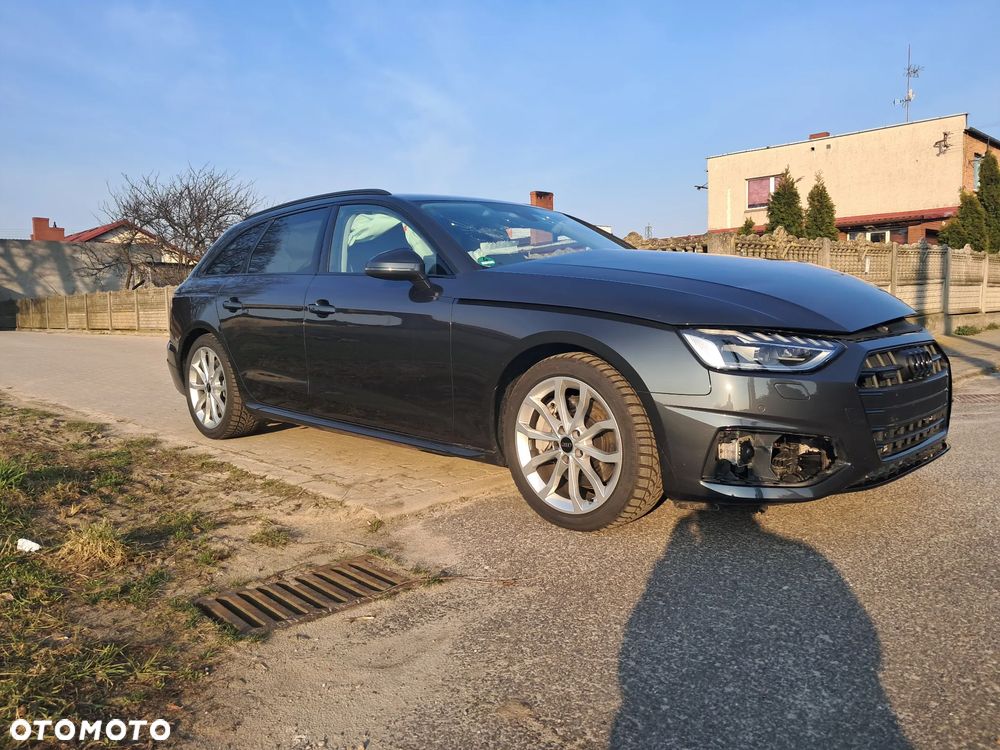 Audi A4 Avant 45 TFSI quattro S tronic - 1
