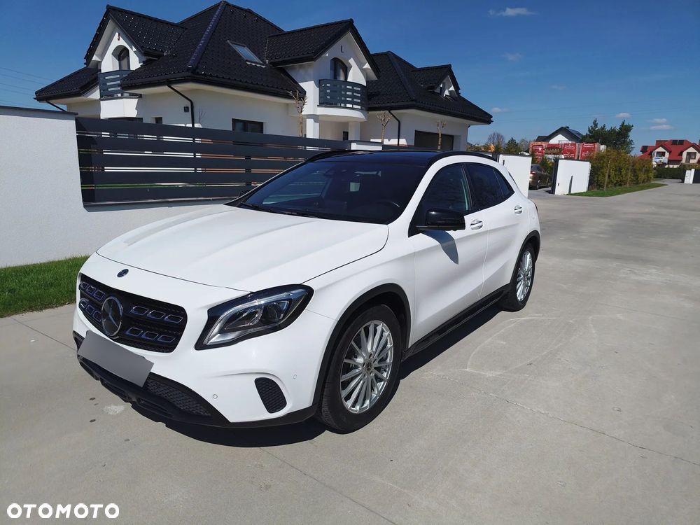 Mercedes-Benz GLA 200 7G-DCT AMG Line - 8