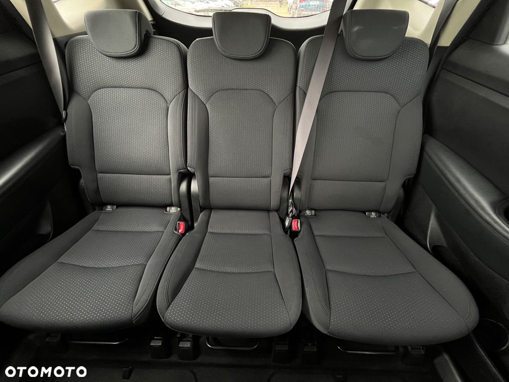 Kia Carens 1.6 GDI M - 18