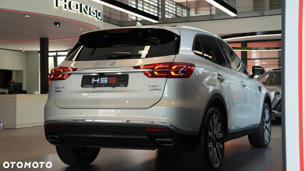 Hongqi HS5 - 5
