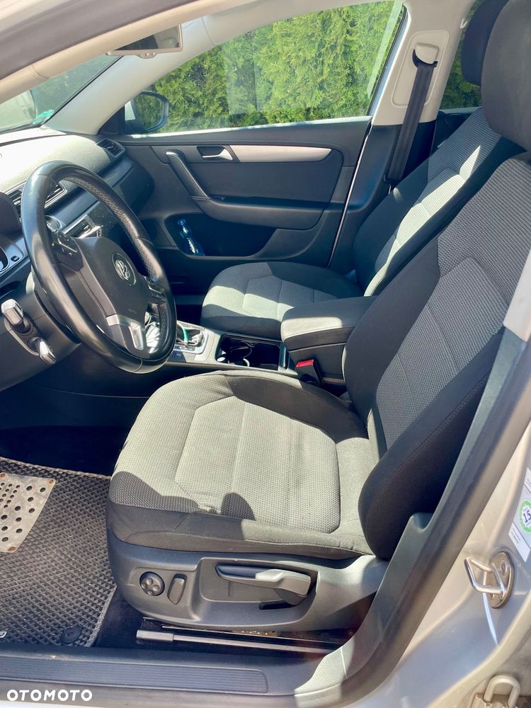 Volkswagen Passat 2.0 TDI DSG BlueMotion Technology Comfortline - 5