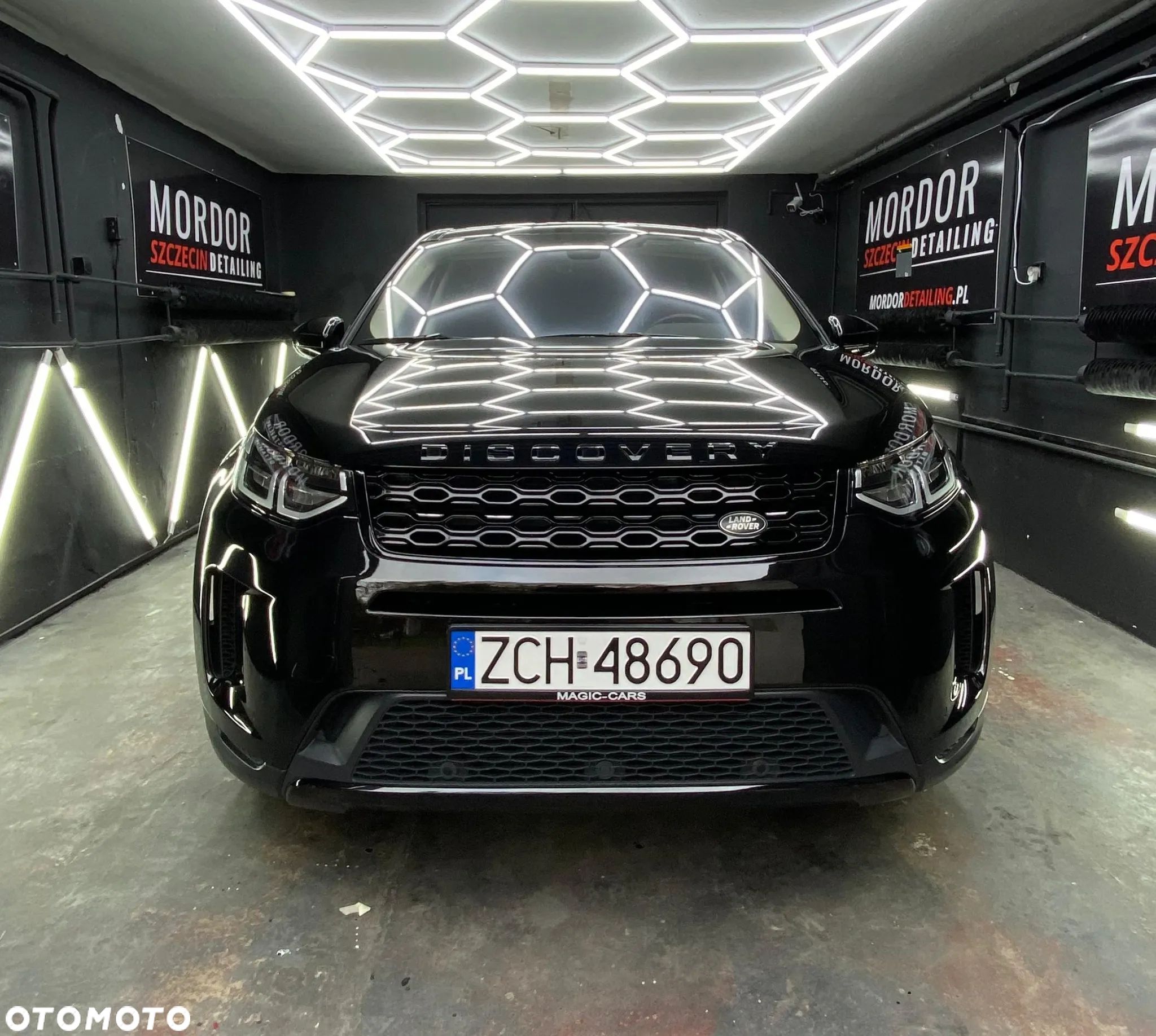 Land Rover Discovery Sport - 1