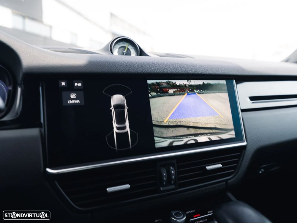 Porsche Cayenne Coupé E-Hybrid - 25