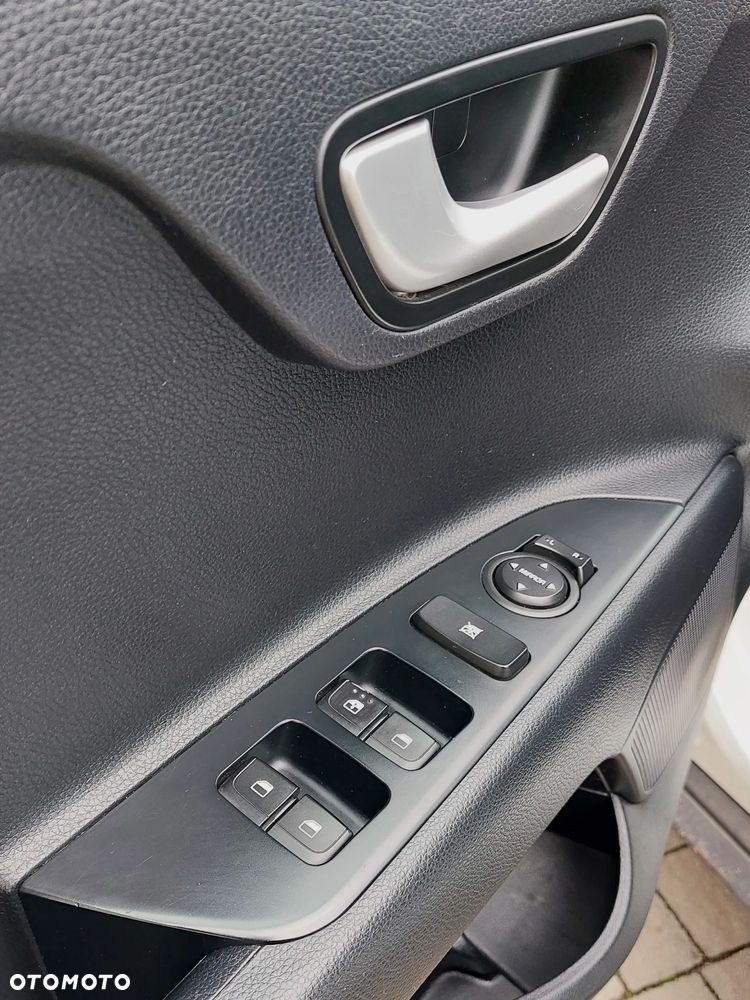 Kia Stonic - 14
