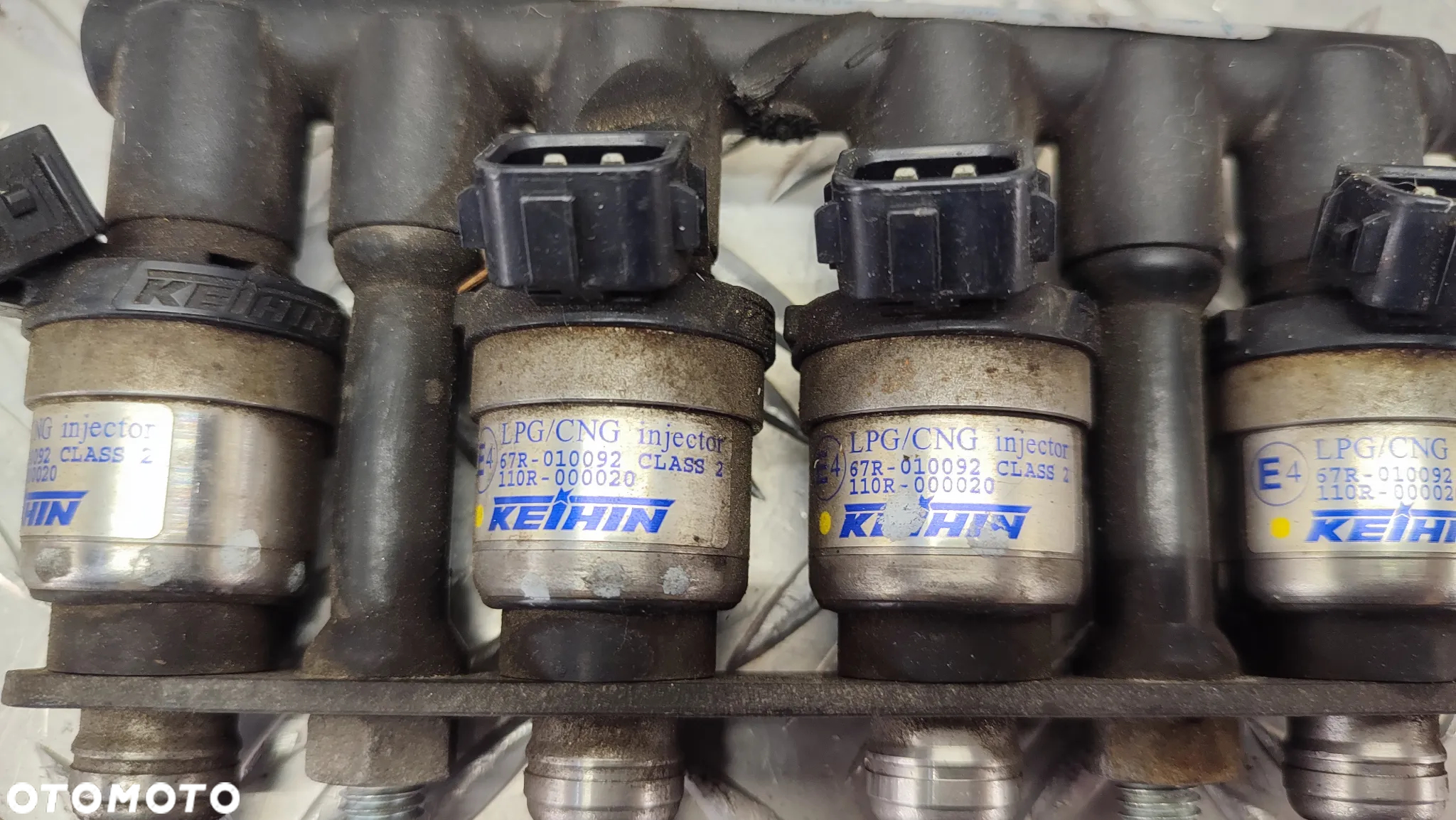LISTWA WTRYSKOWA WTRYSKIWACZE KEIHIN ZOLTE LPG GAZ PRINS VSI 8 CYL - 12