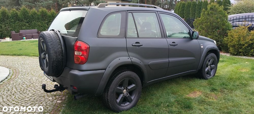 Toyota RAV4 2.0 D-4D 4x4 - 15
