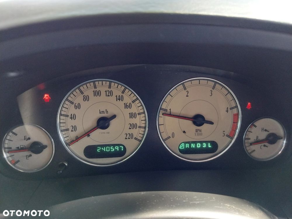 Chrysler Voyager 2.8 Executive LX CRD - 26