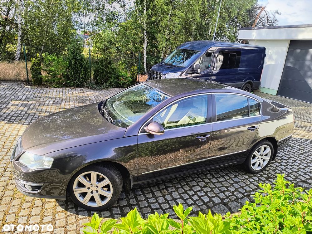 Volkswagen Passat 2.0 TDI DPF Comfortline - 12