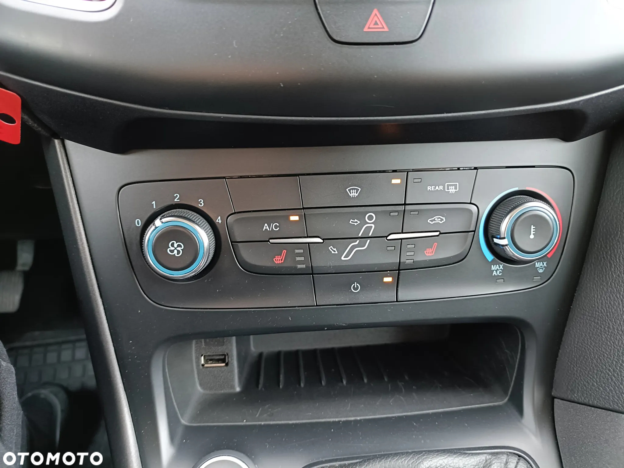Ford Focus - 22