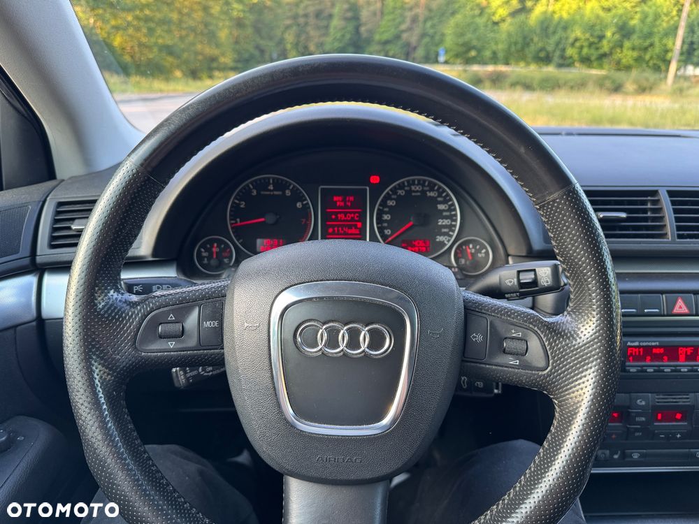 Audi A4 Avant 1.8 T quattro - 13