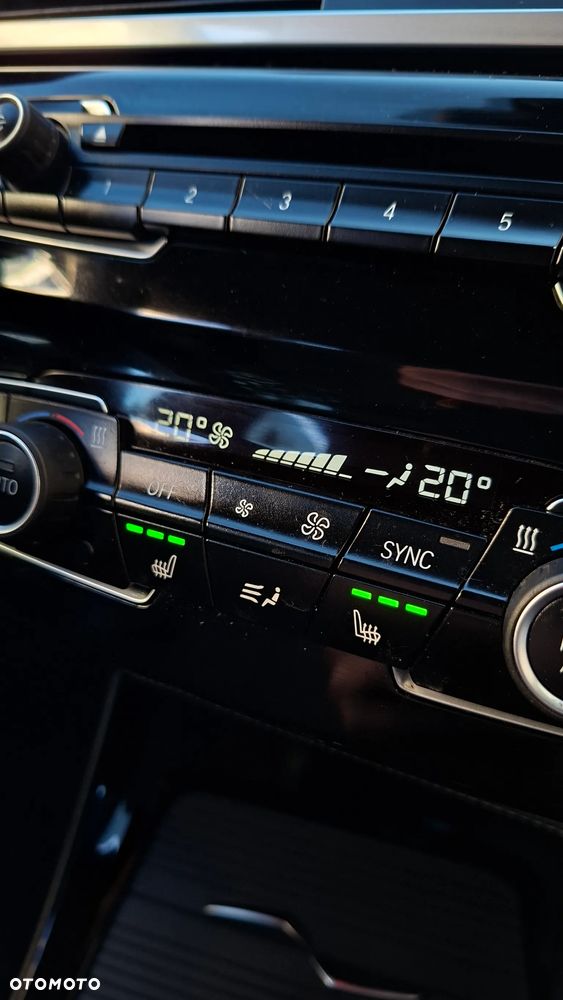 BMW X1 xDrive18d Sport - 32