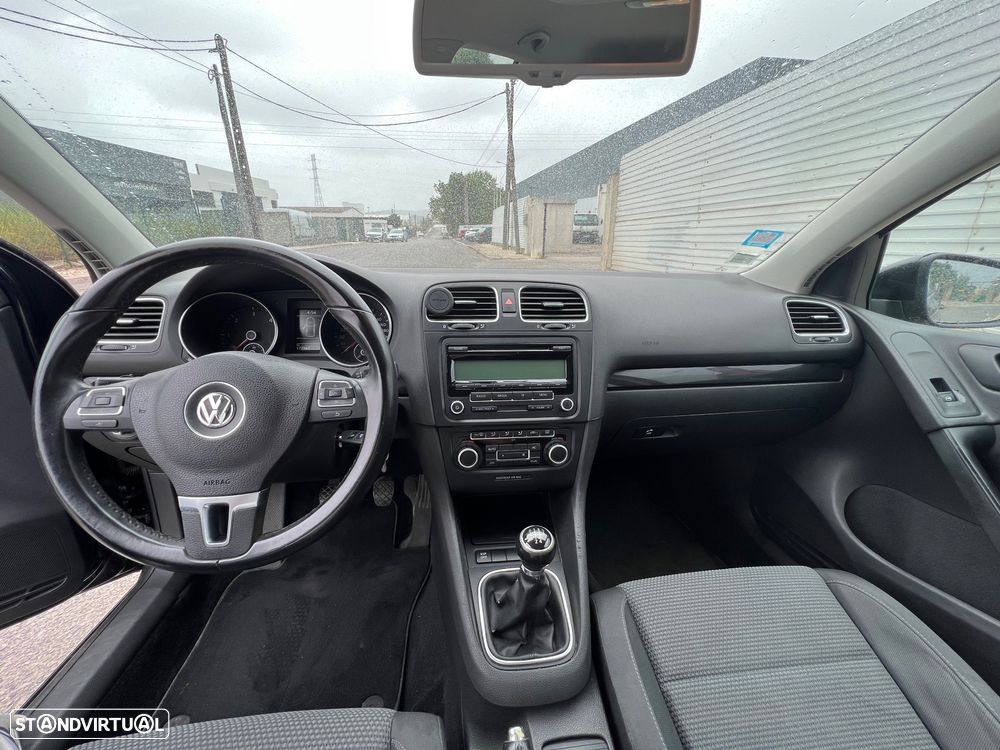 VW Golf 1.6 TDi Confortline - 11