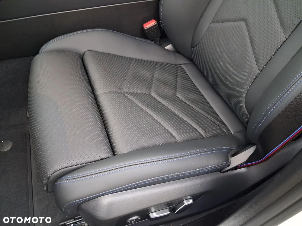 BMW Seria 5 520i mHEV M Sport - 13