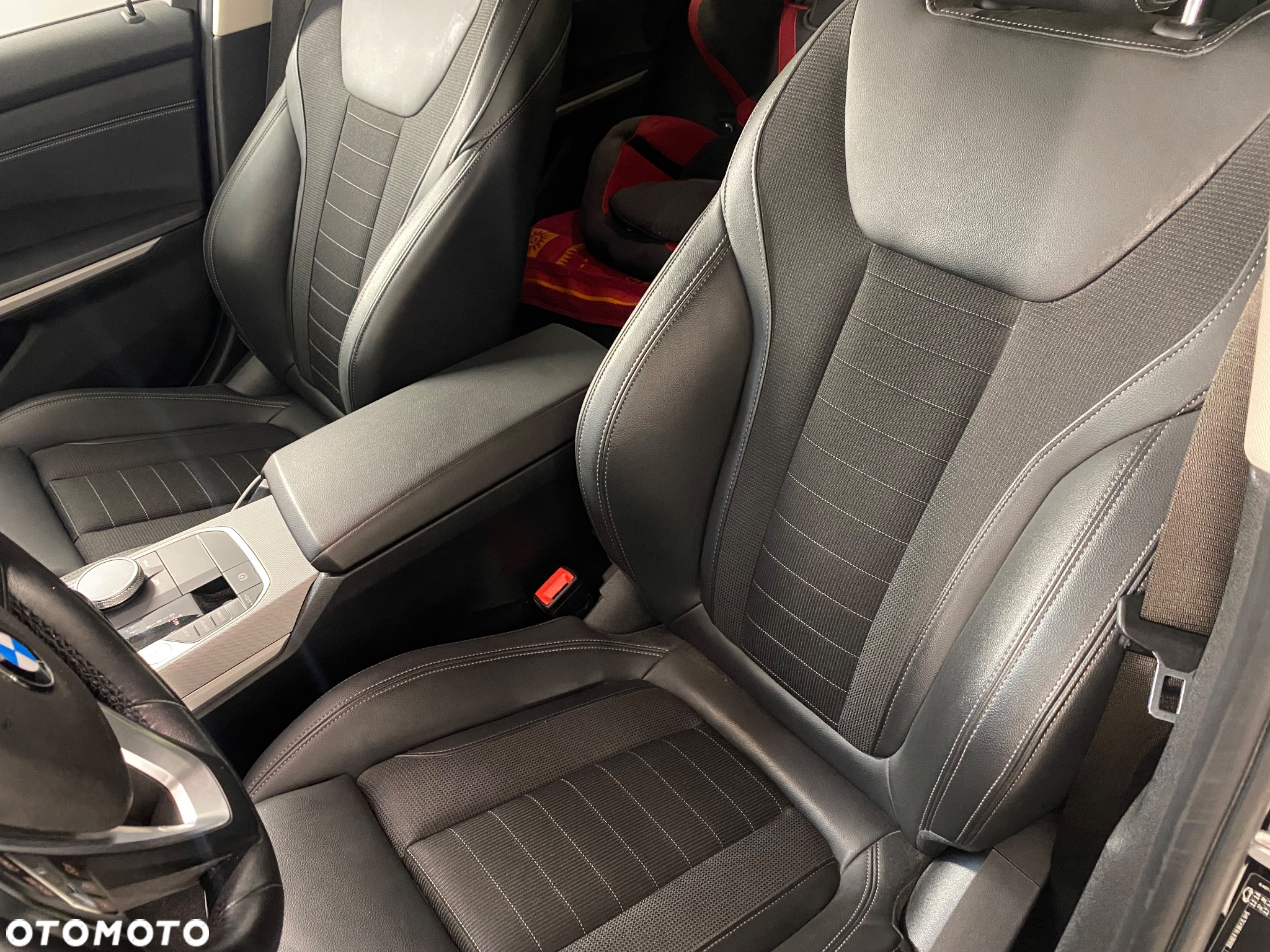 BMW Seria 3 318d Sport Line - 6