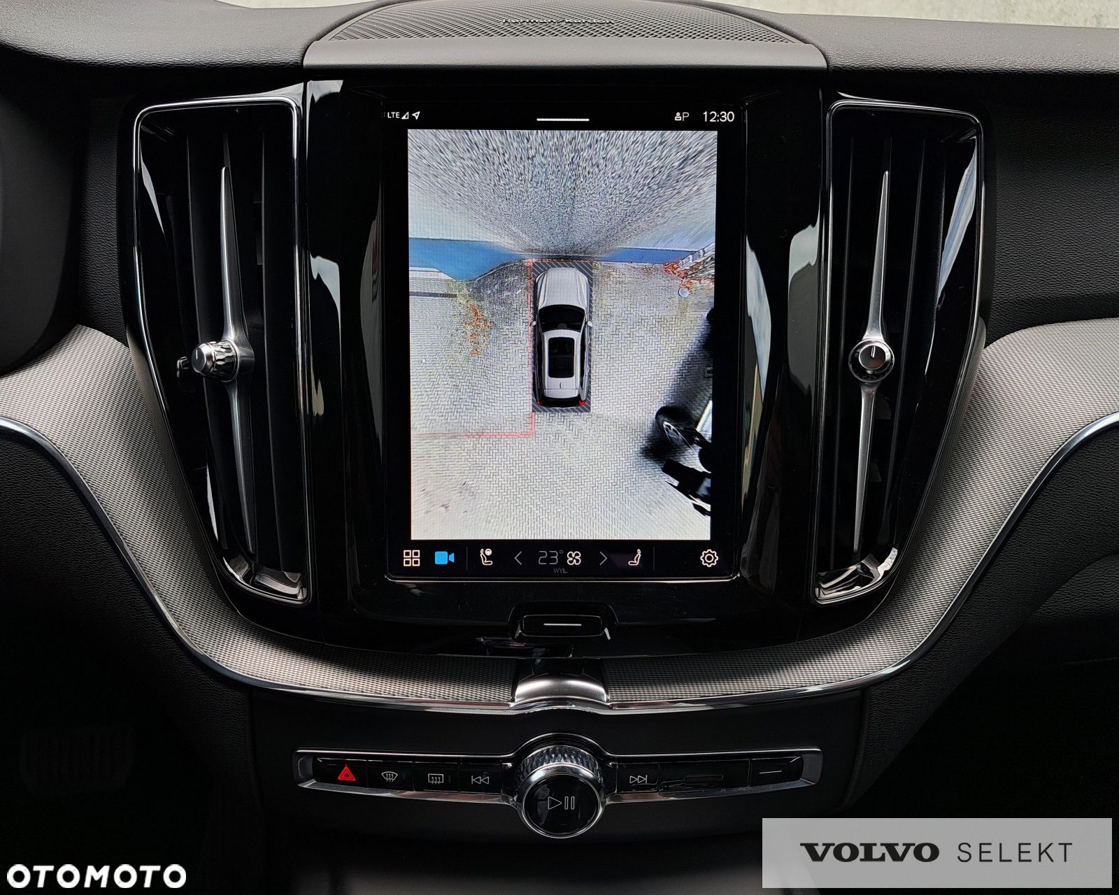 Volvo XC 60 - 25
