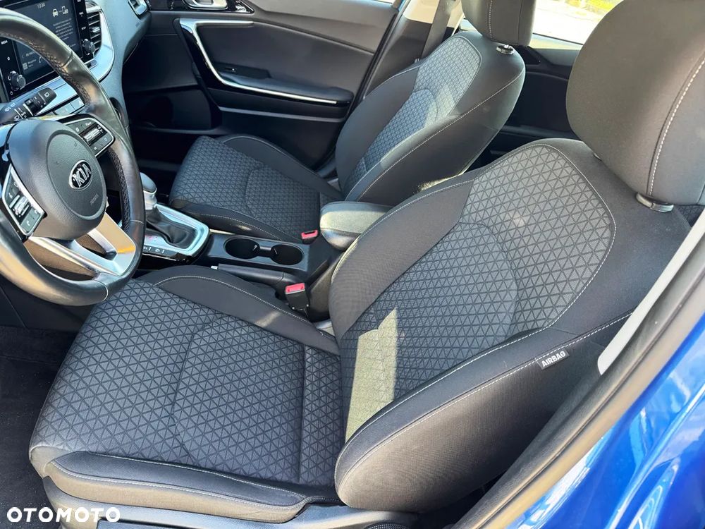 Kia Ceed 1.4 T-GDI DCT OPF Platinum Edition - 19