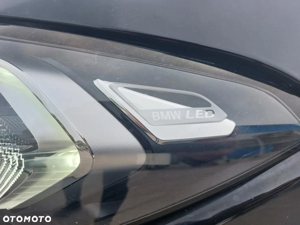 BMW Seria 3 318d Touring Sport Line - 37